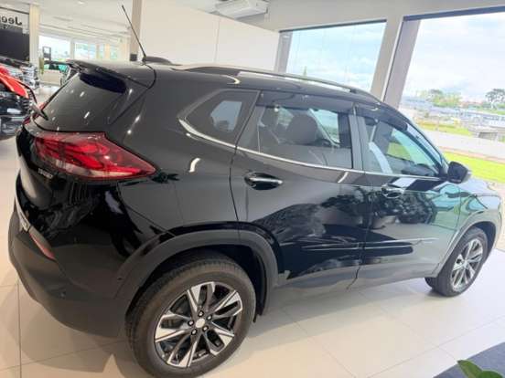 CHEVROLET-TRACKER-2025