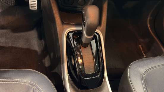 CHEVROLET-TRACKER-2024
