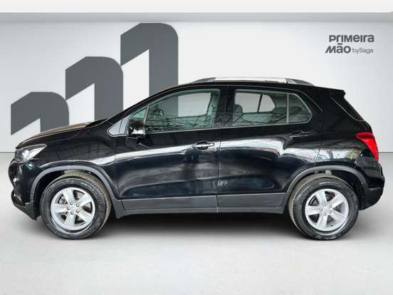 CHEVROLET-TRACKER-2019