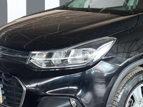 CHEVROLET-TRACKER-2019