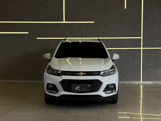 CHEVROLET-TRACKER-2019