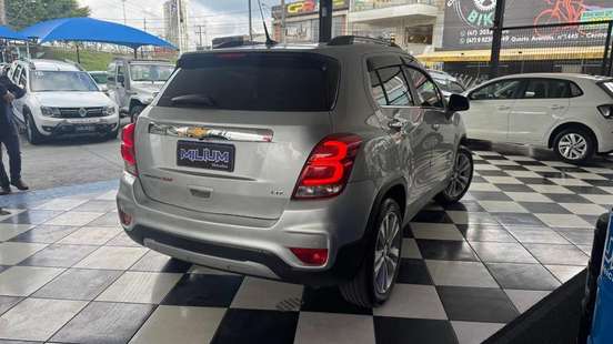 CHEVROLET-TRACKER-2017