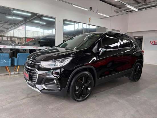 CHEVROLET-TRACKER-2019