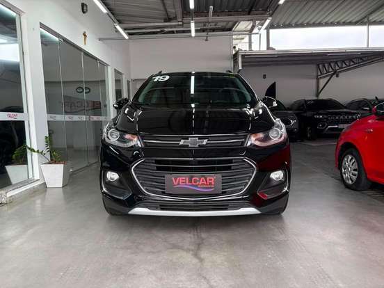 CHEVROLET-TRACKER-2019