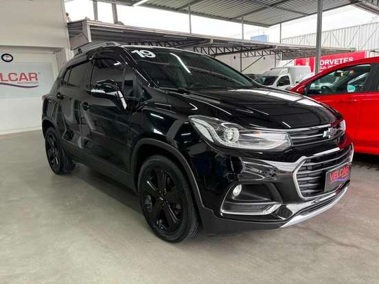 CHEVROLET-TRACKER-2019