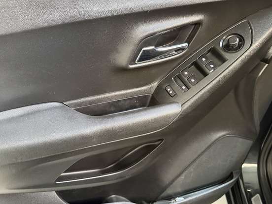 CHEVROLET-TRACKER-2018