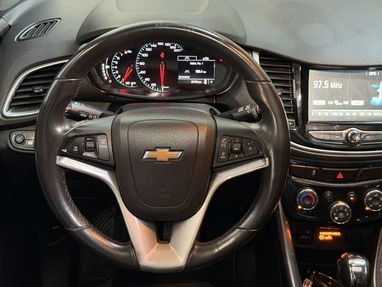 CHEVROLET-TRACKER-2018