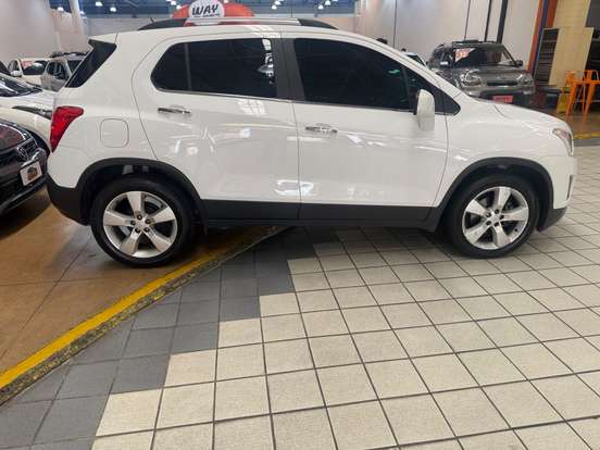 CHEVROLET-TRACKER-2013