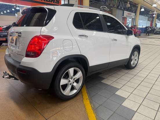 CHEVROLET-TRACKER-2013