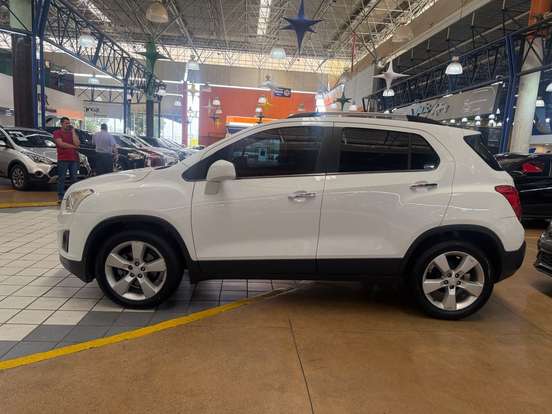CHEVROLET-TRACKER-2013