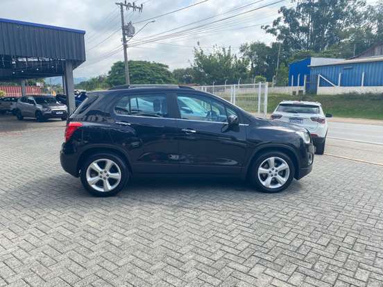 CHEVROLET-TRACKER-2014