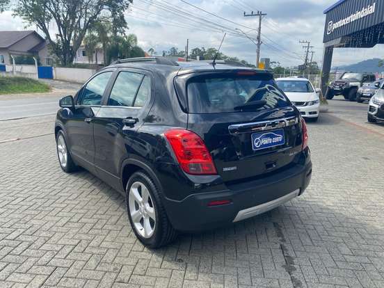 CHEVROLET-TRACKER-2014
