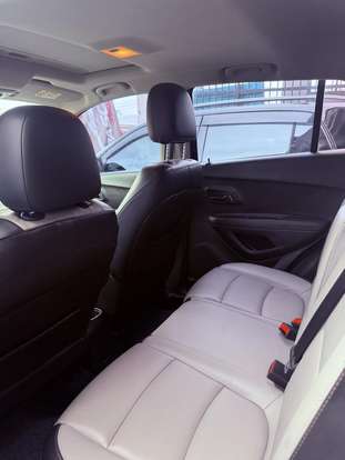 CHEVROLET-TRACKER-2015