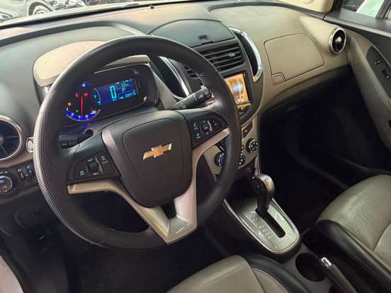 CHEVROLET-TRACKER-2013