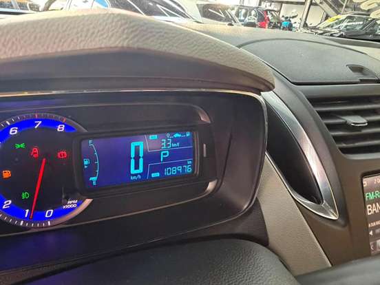CHEVROLET-TRACKER-2013