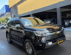 CHEVROLET TRAILBLAZER 2.8 16V TURBO DIESEL HIGH COUNTRY 7L 4X4 AUTOMÁTICO CHEVROLET TRAILBLAZER 2.8 16V TURBO DIESEL HIGH COUNTRY 7L 4X4 AUTOMÁTICO