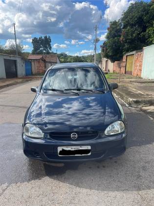 CHEVROLET CORSA 1.6 MPFI GLS SEDAN 8V GASOLINA 4P MANUAL