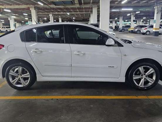 CHEVROLET-CRUZE-1.8 LT SPORT6 16V FLEX 4P AUTOMÁTICO CHEVROLET-CRUZE-2016