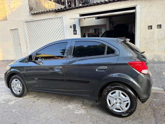 CHEVROLET-ONIX-2017