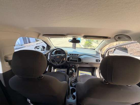 CHEVROLET-ONIX-2014