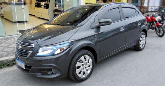 CHEVROLET-ONIX-2015