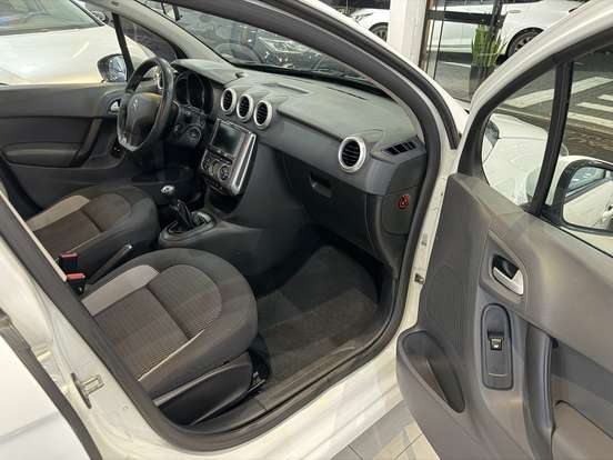 CITROËN-C3-1.2 ATTRACTION 12V FLEX 4P MANUAL CITROËN-C3-2016