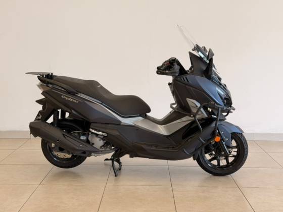 DAFRA CRUISYM 300 