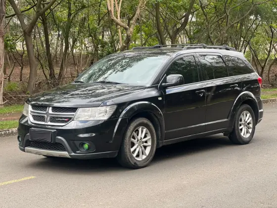 DODGE JOURNEY 3.6 SXT V6 GASOLINA 4P AUTOMÁTICO