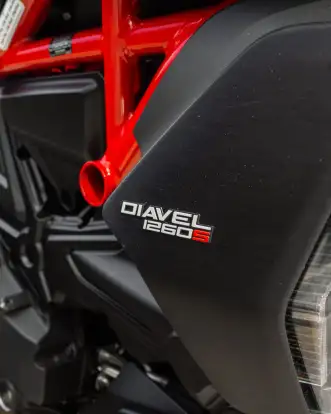 DUCATI-DIAVEL 1260 S-2021