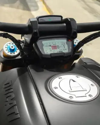 DUCATI-DIAVEL 1260 S-2021