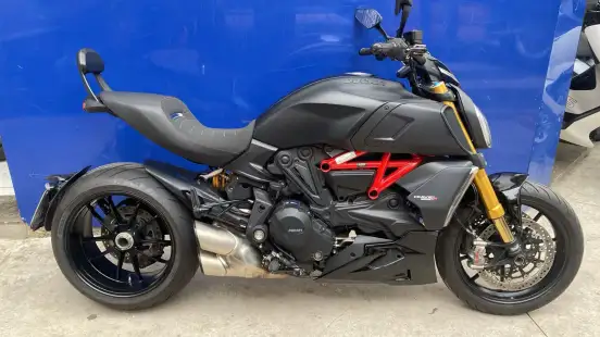 DUCATI-DIAVEL 1260 S-2021