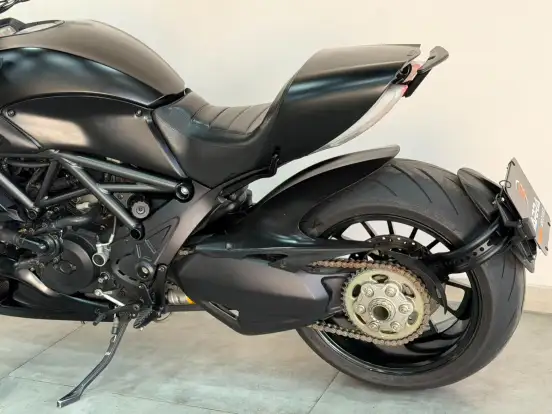 DUCATI-DIAVEL DARK DUCATI-DIAVEL DARK-2015