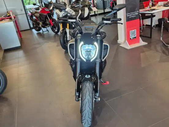 DUCATI-DIAVEL V4 DUCATI-DIAVEL V4-2025