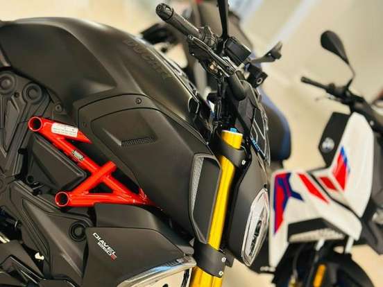 DUCATI-DIAVEL 1260 S DUCATI-DIAVEL 1260 S-2023
