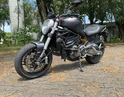 DUCATI MONSTER 821 DARK DUCATI MONSTER 821 DARK