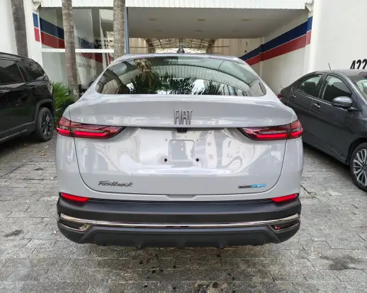 FIAT-FASTBACK-1.0 TURBO 200 HYBRID IMPETUS CVT FIAT-FASTBACK-2026