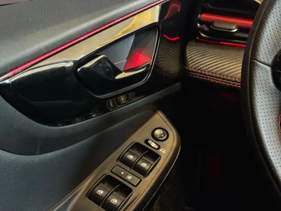FIAT-FASTBACK-1.3 TURBO 270 FLEX ABARTH AT6 FIAT-FASTBACK-2025