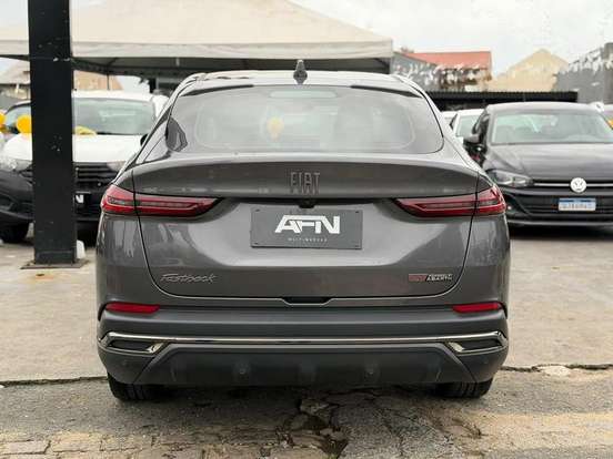 FIAT-FASTBACK-2022