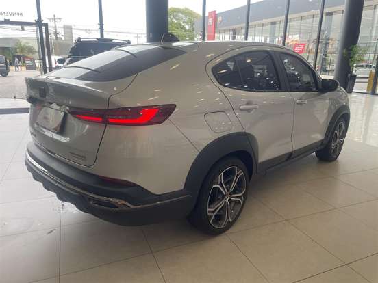 FIAT-FASTBACK-2023