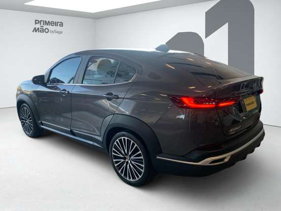 FIAT-FASTBACK-2022