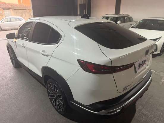 FIAT-FASTBACK-2025