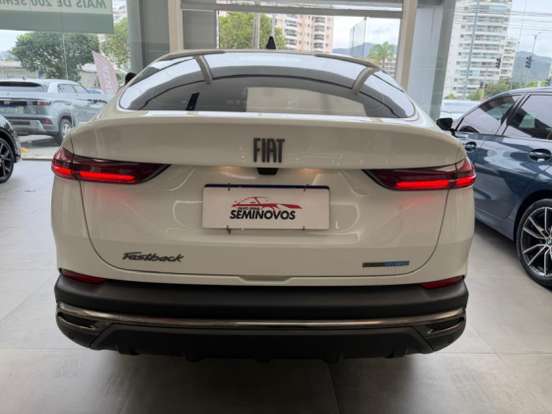 FIAT-FASTBACK-2025