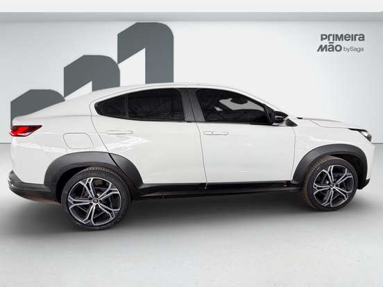FIAT-FASTBACK-2025