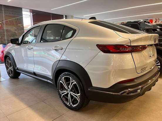 FIAT-FASTBACK-1.0 TURBO 200 HYBRID IMPETUS CVT FIAT-FASTBACK-2026