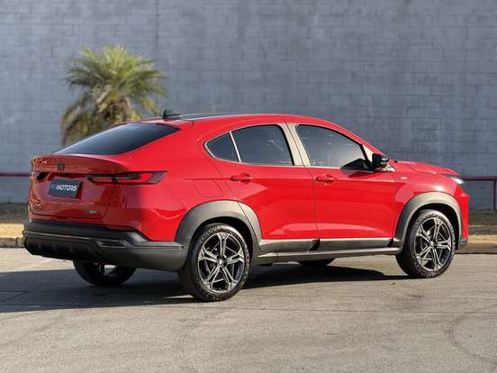 FIAT-FASTBACK-2022