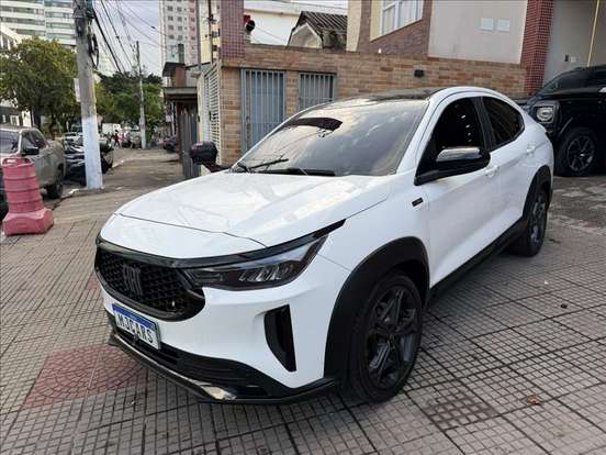 FIAT-FASTBACK-2022