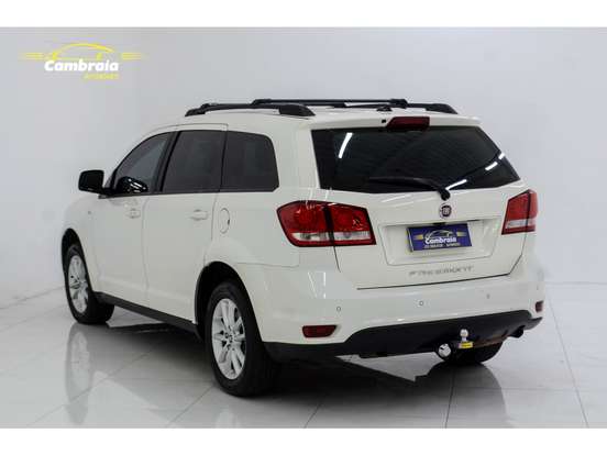 FIAT-FREEMONT-2.4 EMOTION 16V GASOLINA 4P AUTOMÁTICO FIAT-FREEMONT-2015
