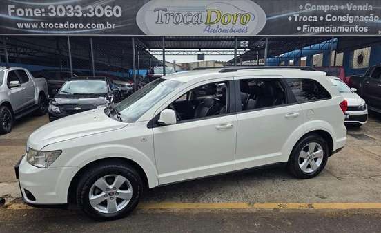 FIAT-FREEMONT-2011