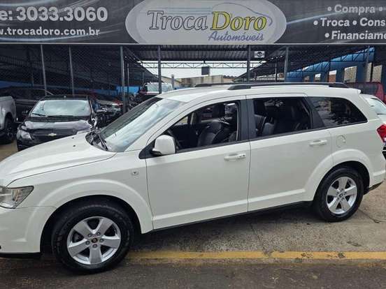 FIAT-FREEMONT-2.4 EMOTION 16V GASOLINA 4P AUTOMÁTICO FIAT-FREEMONT-2011