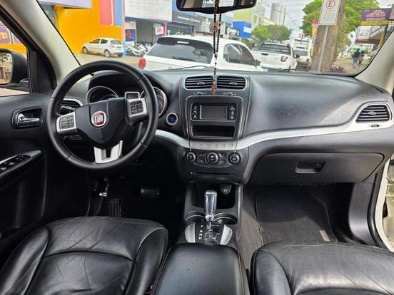 FIAT-FREEMONT-2.4 EMOTION 16V GASOLINA 4P AUTOMÁTICO FIAT-FREEMONT-2011